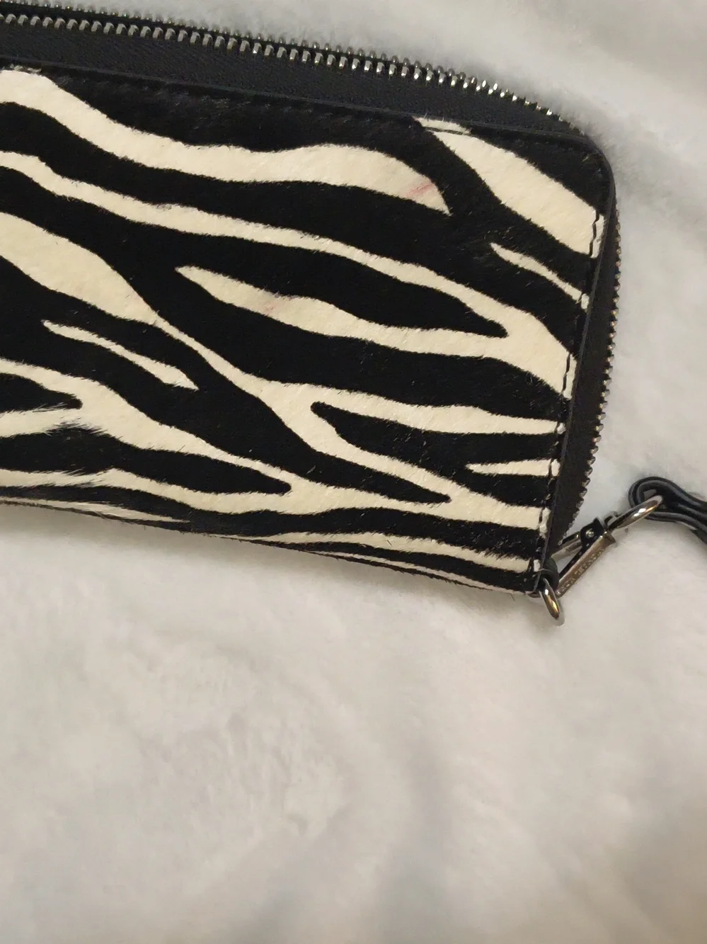 Michael Kors Black Zebra-Accent Tote Bag Includes Wallet Keychain - Picture 14 of 14